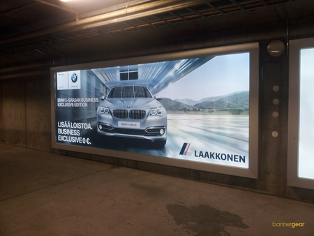 Backlit 510 g/m2 coated banner with a size of 480x230 cm